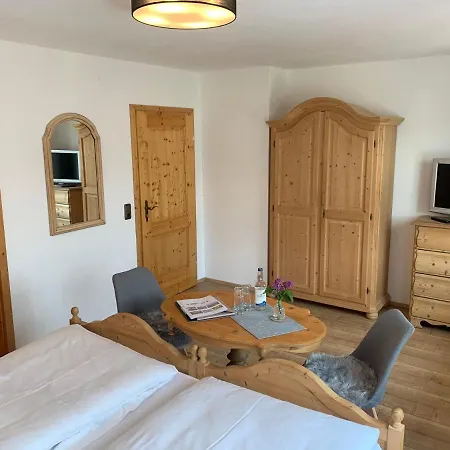 بيت ضيافة Gaestehaus 